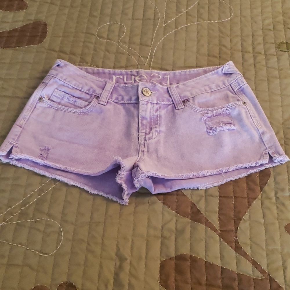 Rue21 distressed jean shorts